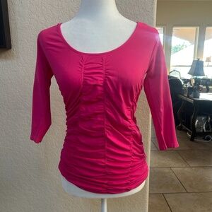 Last Tango Pink Ruched 3/4 Sleeve Top. Size M/L. NWT